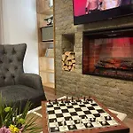 4u Luxury Vila