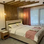4u Luxury Vila *