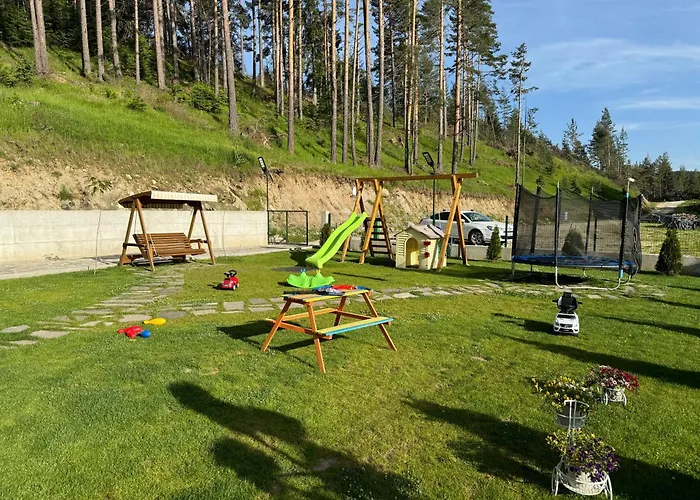 ヴィラ 4u Luxury *